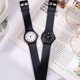 2024 New 1Pc Black Children's Watches Silicone Strap Soft Small Wrist Watches Teen Boys Girls WristWatch Unisex Kids Watches